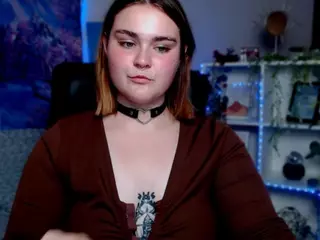 melani-first's Live Sex Cam Show