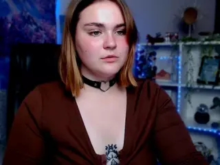 melani-first's Live Sex Cam Show