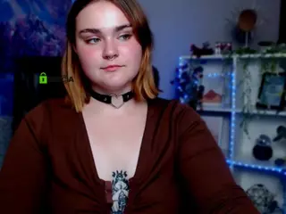 melani-first's Live Sex Cam Show