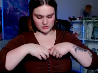 melani-first's Live Sex Cam Show