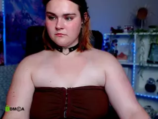 melani-first's Live Sex Cam Show