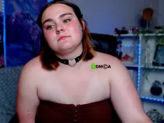 melani-first's Live Sex Cam Show
