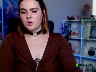 melani-first's Live Sex Cam Show