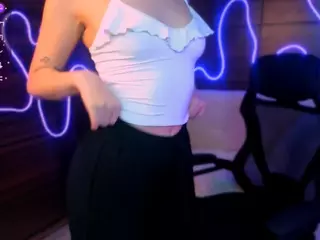 melani-first's Live Sex Cam Show
