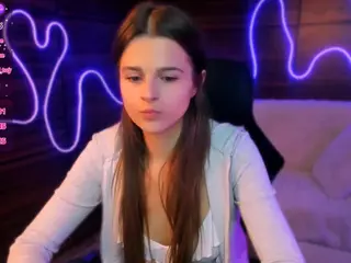 melani-first's Live Sex Cam Show