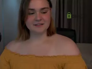 melani-first's Live Sex Cam Show