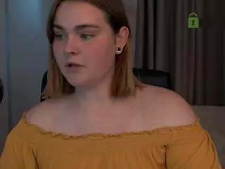 melani-first's Live Sex Cam Show