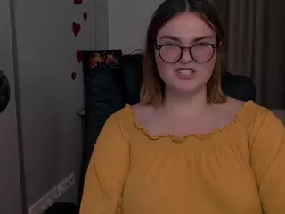 melani-first's Live Sex Cam Show