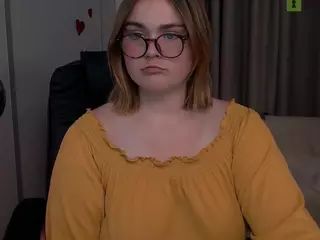 melani-first's Live Sex Cam Show