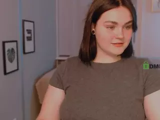 melani-first's Live Sex Cam Show