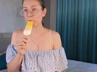 Lottie's Live Sex Cam Show