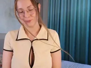 Lottie's Live Sex Cam Show