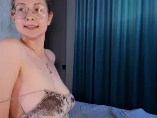 Lottie's Live Sex Cam Show