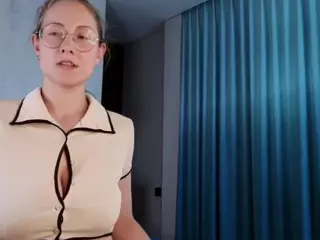 Lottie's Live Sex Cam Show
