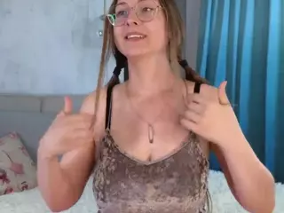 Lottie's Live Sex Cam Show