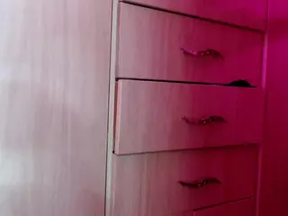 Nicollebran's Live Sex Cam Show