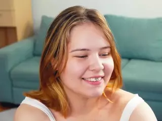 PhilomenaElson's Live Sex Cam Show