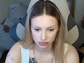 ShelleyFake's Live Sex Cam Show