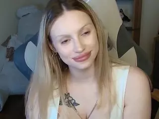 ShelleyFake's Live Sex Cam Show