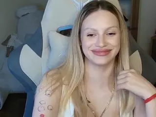 ShelleyFake's Live Sex Cam Show