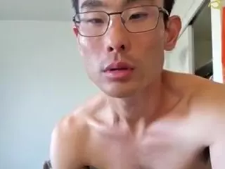 CMoore_Wang's Live Sex Cam Show