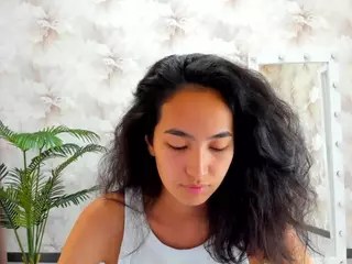 Flirty-Aura's Live Sex Cam Show