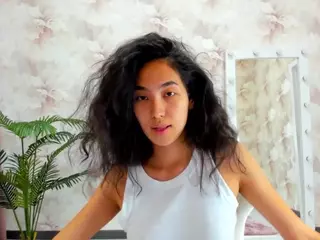 Flirty-Aura's Live Sex Cam Show