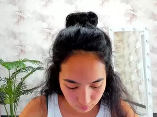Flirty-Aura's Live Sex Cam Show