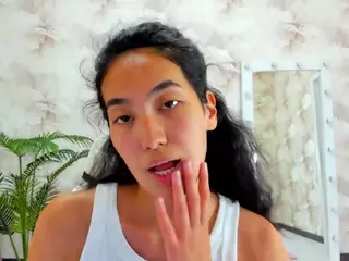Flirty-Aura's Live Sex Cam Show