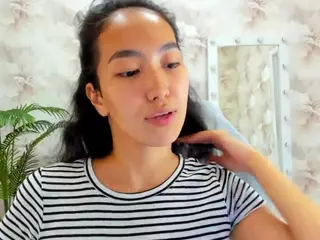 Flirty-Aura's Live Sex Cam Show