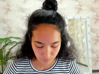 Flirty-Aura's Live Sex Cam Show
