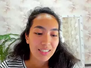 Flirty-Aura's Live Sex Cam Show
