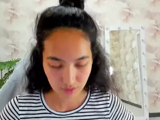 Flirty-Aura's Live Sex Cam Show