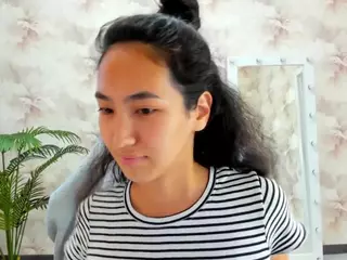 Flirty-Aura's Live Sex Cam Show