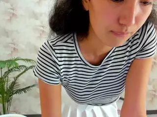 Flirty-Aura's Live Sex Cam Show