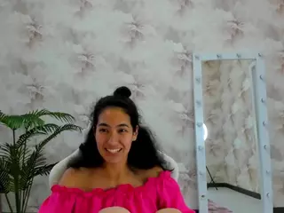 Flirty-Aura's Live Sex Cam Show