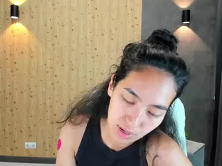 Flirty-Aura's Live Sex Cam Show