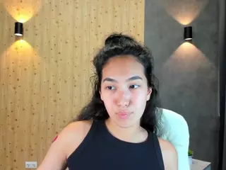 Flirty-Aura's Live Sex Cam Show