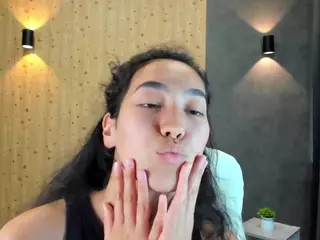 Flirty-Aura's Live Sex Cam Show