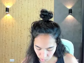 Flirty-Aura's Live Sex Cam Show