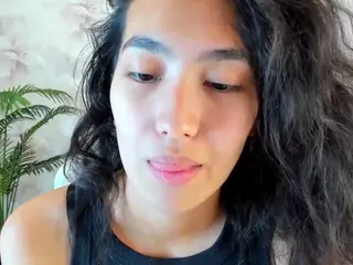 Flirty-Aura's Live Sex Cam Show