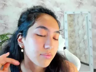 Flirty-Aura's Live Sex Cam Show