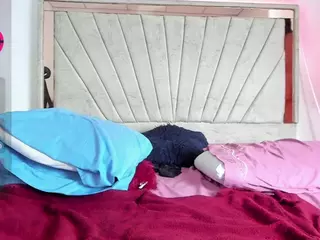 Goddesspair's Live Sex Cam Show