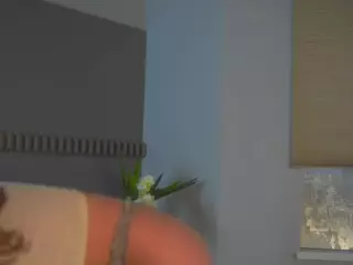 HenriettaCaudell's Live Sex Cam Show