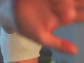HenriettaCaudell's Live Sex Cam Show