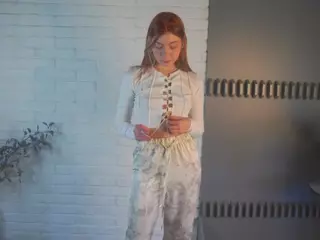 HenriettaCaudell's Live Sex Cam Show