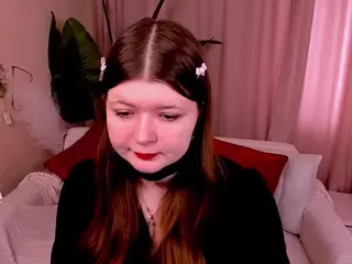 LinetteMono's Live Sex Cam Show