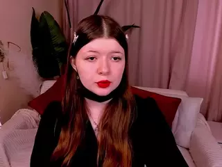 LinetteMono's Live Sex Cam Show
