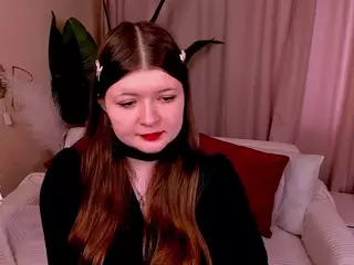 LinetteMono's Live Sex Cam Show