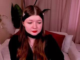 LinetteMono's Live Sex Cam Show